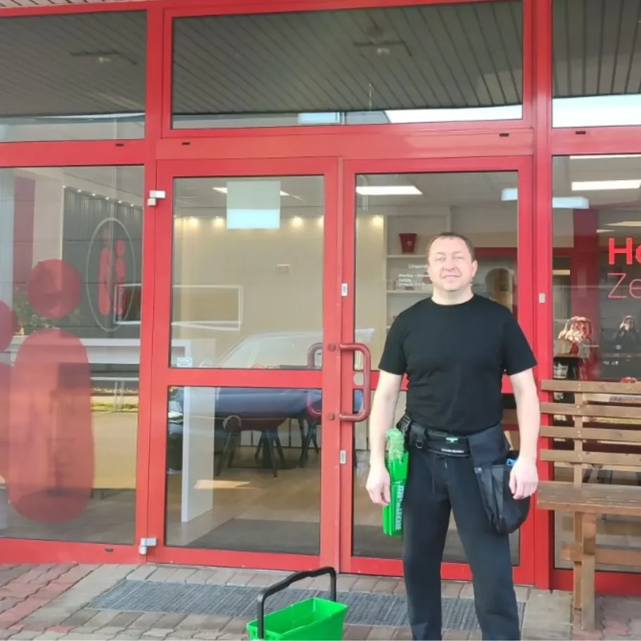 Fenster für Büros Professionelle Fensterreinigung für Bürogebäude